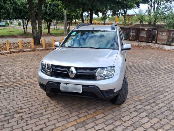 RENAULT DUSTER 1.6 16V SCE FLEX EXPRESSION MANUAL RENAULT DUSTER 1.6 16V SCE FLEX EXPRESSION MANUAL